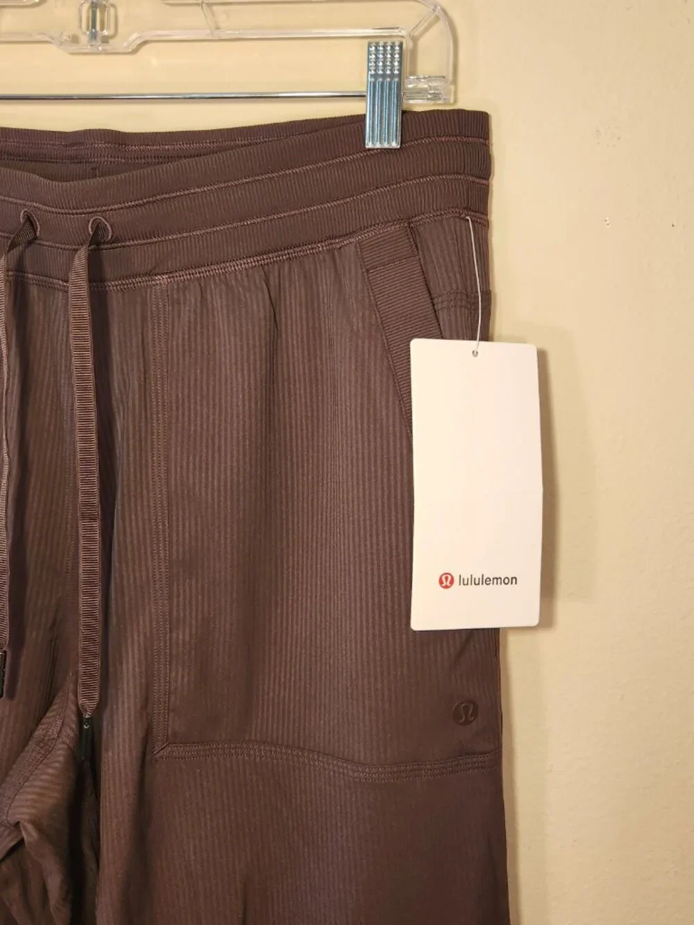 Lululemon Dance Studio Relaxed-Fit MR Cargo Pant Brown Size M
